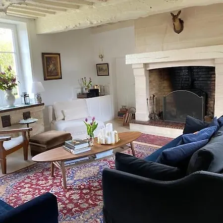 Roulage Ferme 18eme Jardin Parking Normandie Longueville (Calvados)